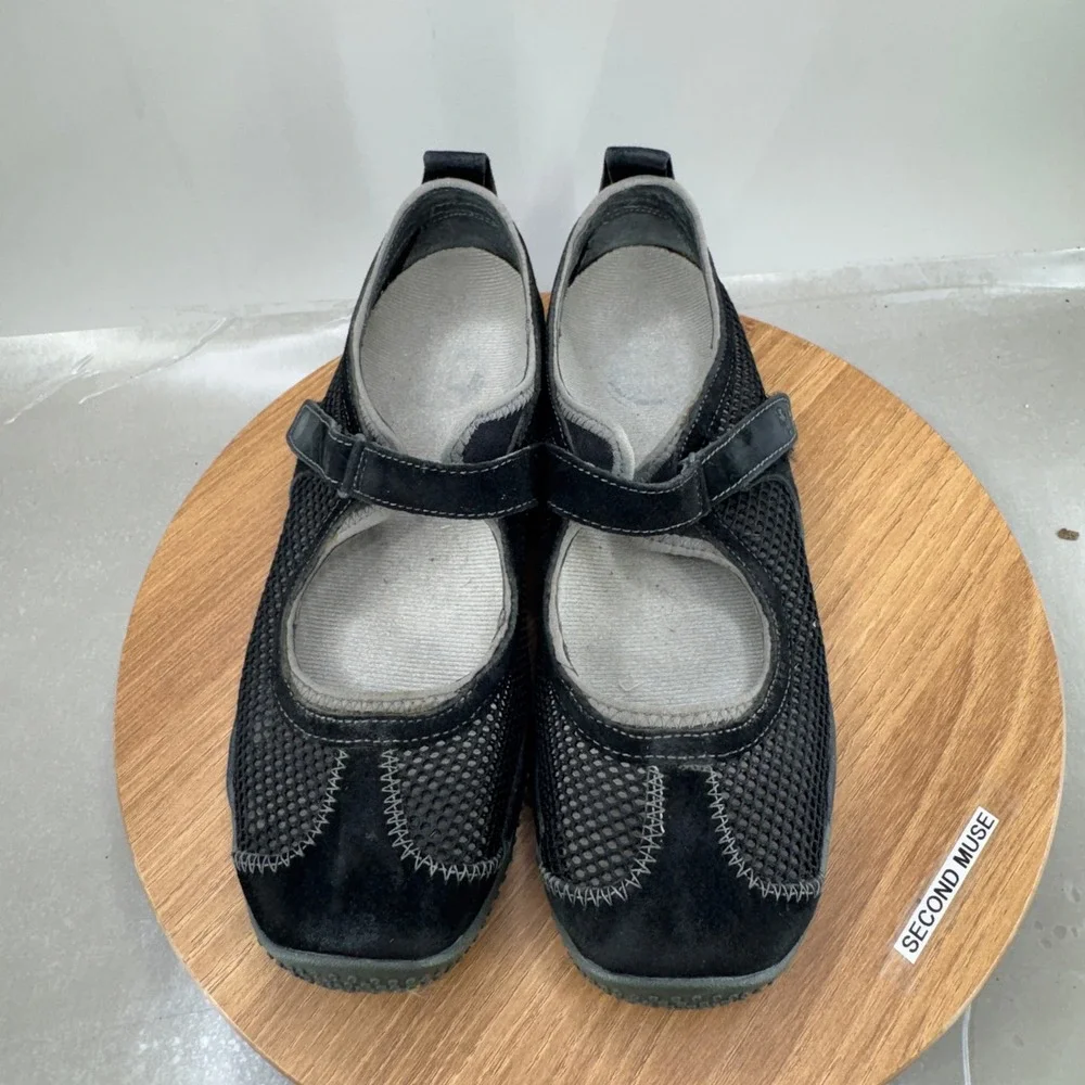 Merrell Mary Jane Shoes Womens Size 7 Black Mesh Athletic Outdoor Walking Flats